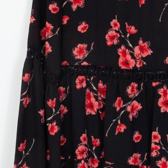 Renamed Womens Floral Crochet Tiered Dress Size M Black Long Sleeve Whimsigoth - Picture 5 of 9